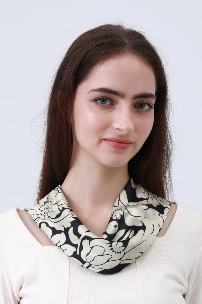Black & White Floral Bandana - Monochrome Vintage Scarf ⚪⚫🌸 Leto Collection
